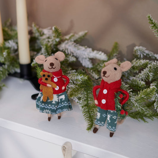 Primitives by Kathy Christmas Day Mice Critter Set