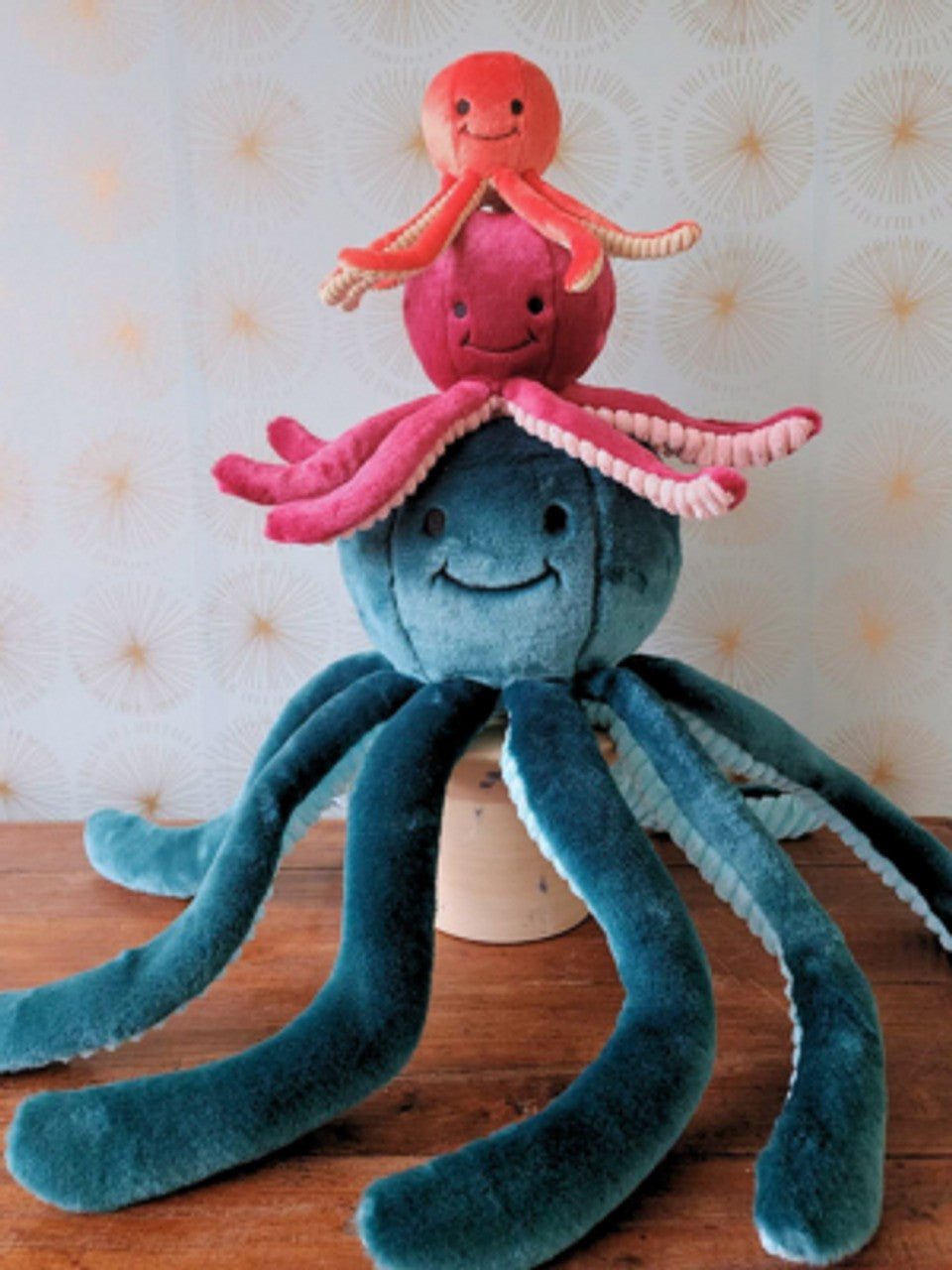Fluff & Tuff Squirt Octopus Plush Dog Toy - 8"