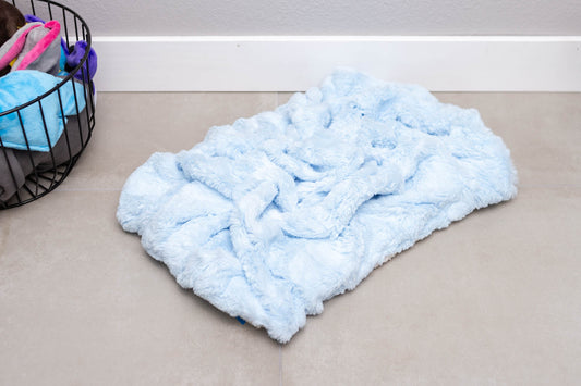 Mutts & Mittens, Inc. Premium Nesting  Pet Bed - Baby Blue Fur (18x26)